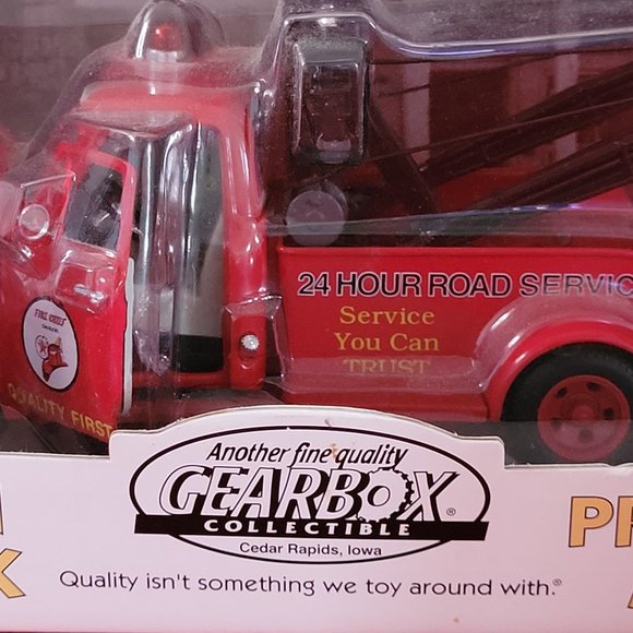 GEAR BOX Other 200 Limited Edition Gearbox 953 F100 Tow Truck Coin